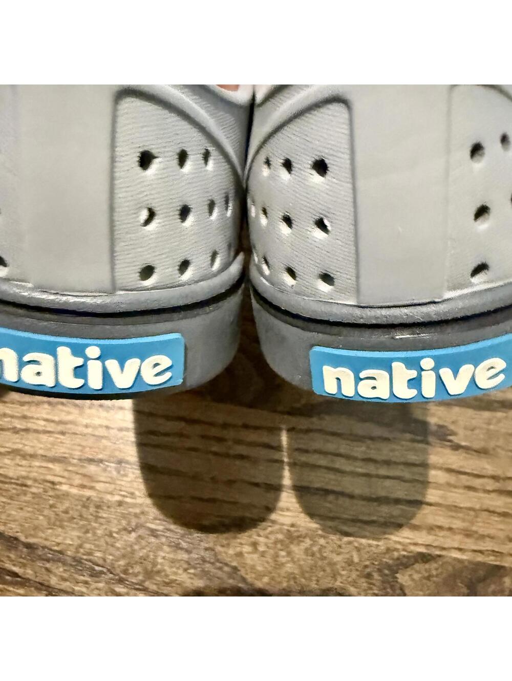 New Native Miles Wanderfoam Unisex Grey Slip On Shoes Size Men's 4 Women's 6 - Picture 5 of 7